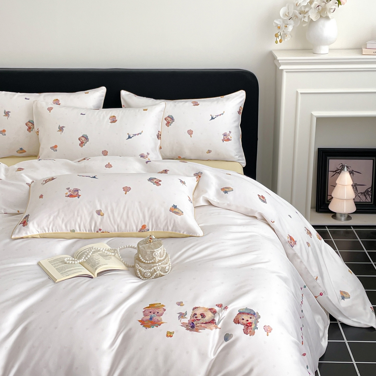 91家纺网 家纺一手货源 找家纺 慕晨 2026新款莱赛尔数码印高级简奢卡通大版印花丝滑被套四件套 三只熊--米白