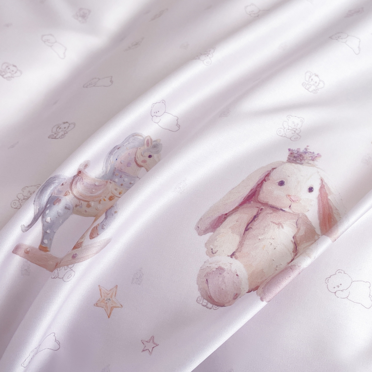 91家纺网 家纺一手货源 找家纺 慕晨 2026新款莱赛尔数码印高级简奢卡通大版印花丝滑被套四件套 木马象--紫