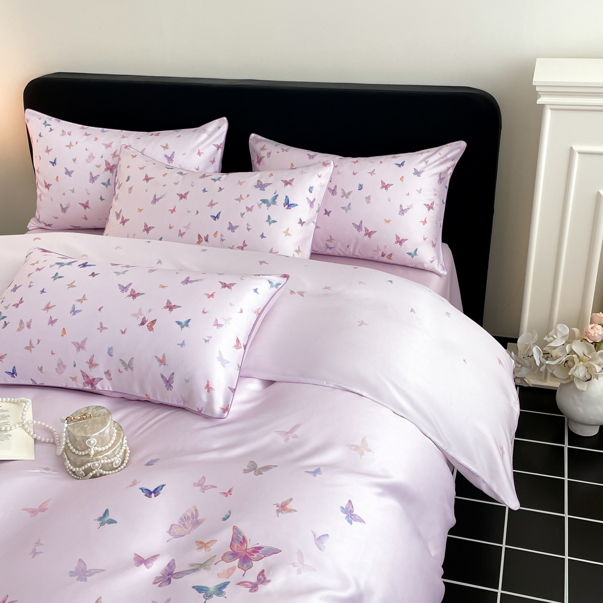 91家纺网 家纺一手货源 找家纺 慕晨 2026新款莱赛尔数码印高级简奢卡通大版印花丝滑被套四件套 蝶舞