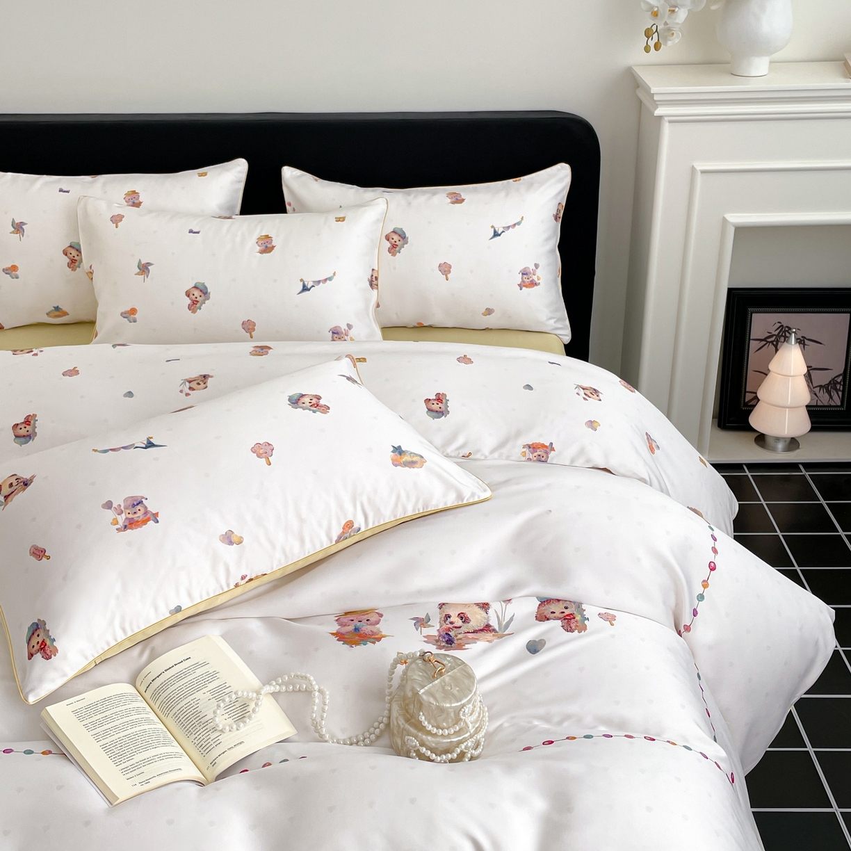 91家纺网 家纺一手货源 找家纺 慕晨 2026新款莱赛尔数码印高级简奢卡通大版印花丝滑被套四件套 三只熊--米白