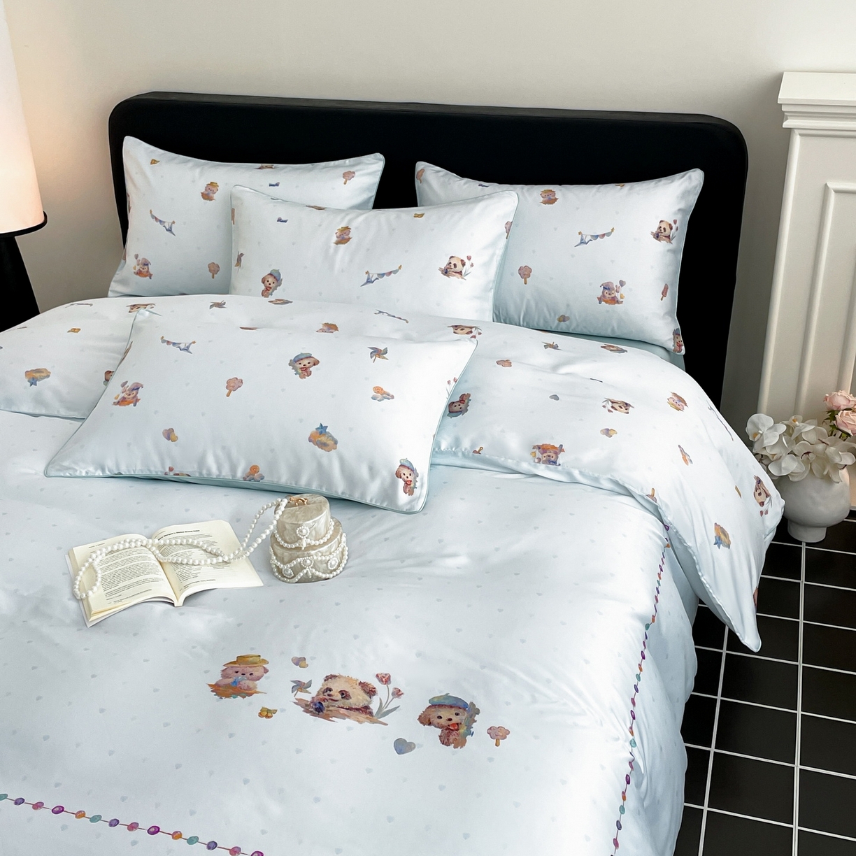 91家纺网 家纺一手货源 找家纺 慕晨 2026新款莱赛尔数码印高级简奢卡通大版印花丝滑被套四件套 三只熊--蓝