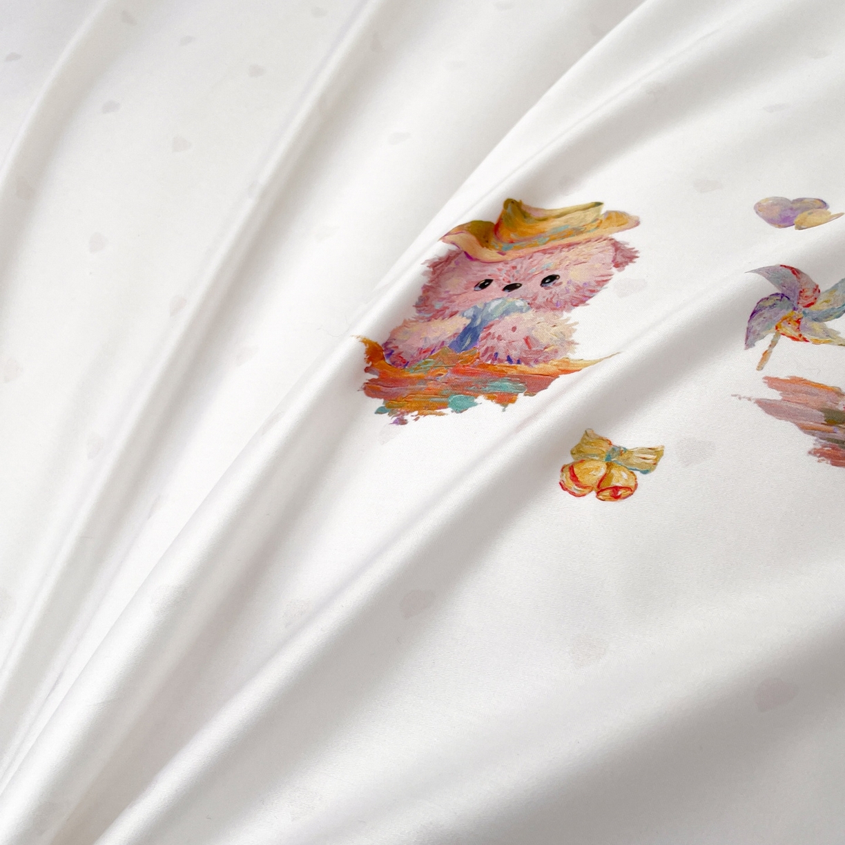 91家纺网 家纺一手货源 找家纺 慕晨 2026新款莱赛尔数码印高级简奢卡通大版印花丝滑被套四件套 三只熊--米白