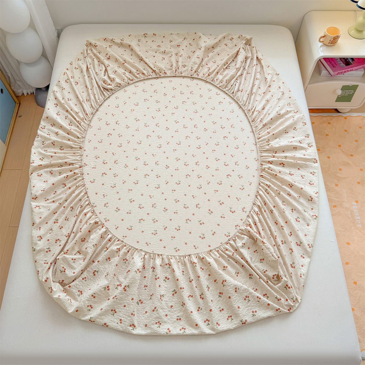 91家纺网 家纺一手货源 找家纺 女子家纺 2026新款亲肤泡芙纱印花床笠单床笠床笠单件 樱桃心事