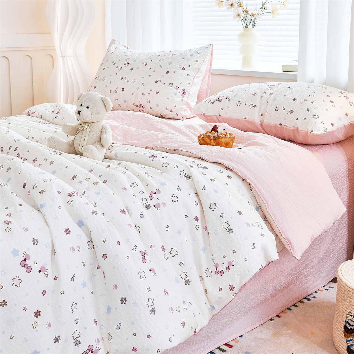 91家纺网 家纺一手货源 找家纺 铺尚美家纺 2026新款泡芙棉夏被四件套泡芙纱单夏被空调被夏凉被-印花 躲猫猫