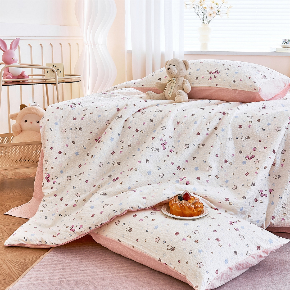 91家纺网 家纺一手货源 找家纺 铺尚美家纺 2026新款泡芙棉夏被四件套泡芙纱单夏被空调被夏凉被-印花 躲猫猫