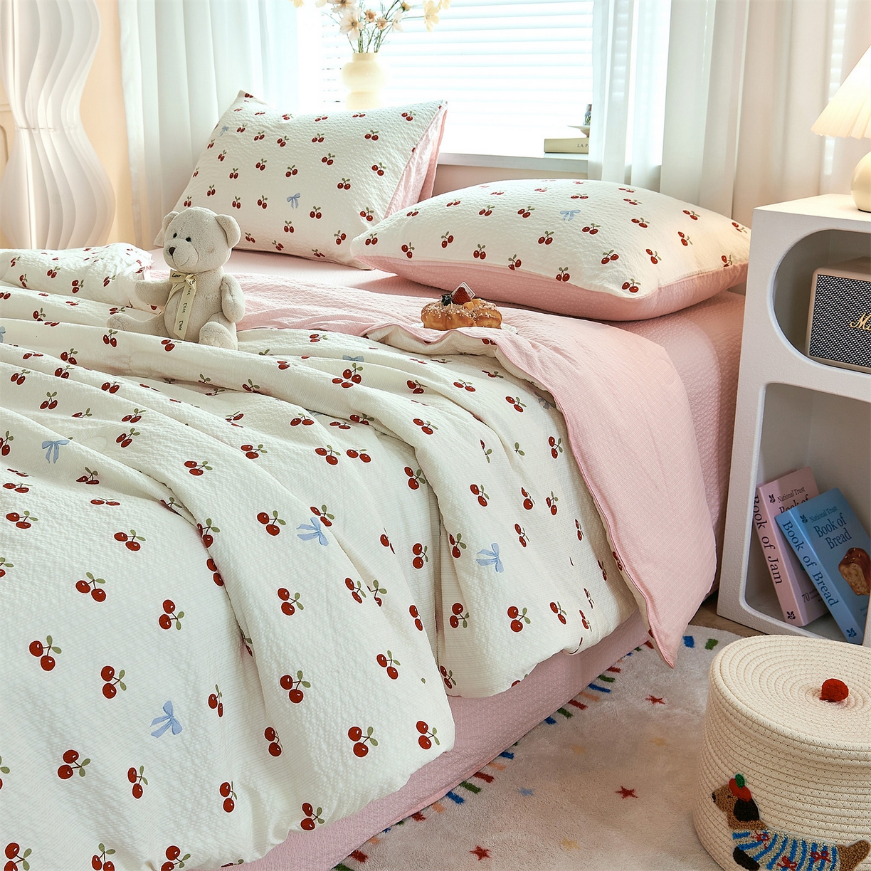 91家纺网 家纺一手货源 找家纺 铺尚美家纺 2026新款泡芙棉夏被四件套泡芙纱单夏被空调被夏凉被-印花 红樱桃
