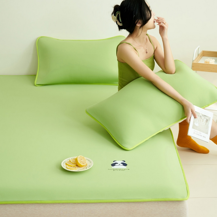 91家纺网 家纺一手货源 找家纺 晨曦家纺 2026新款可爱熊猫冻冻凉感席3D空气感凉席席子 熊猫冻感席-果冻苹果绿