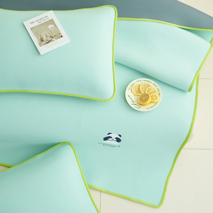 91家纺网 家纺一手货源 找家纺 晨曦家纺 2026新款可爱熊猫冻冻凉感席3D空气感凉席席子 熊猫冻感席-盛夏冰蓝