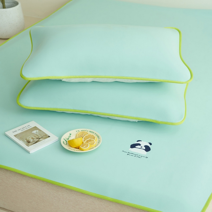 91家纺网 家纺一手货源 找家纺 晨曦家纺 2026新款可爱熊猫冻冻凉感席3D空气感凉席席子 熊猫冻感席-盛夏冰蓝