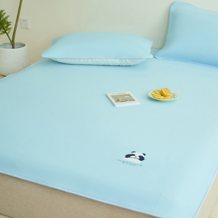 91家纺网 家纺一手货源 找家纺 晨曦家纺 2026新款可爱熊猫冻冻凉感席3D空气感凉席席子 熊猫冻感席-经典天空蓝