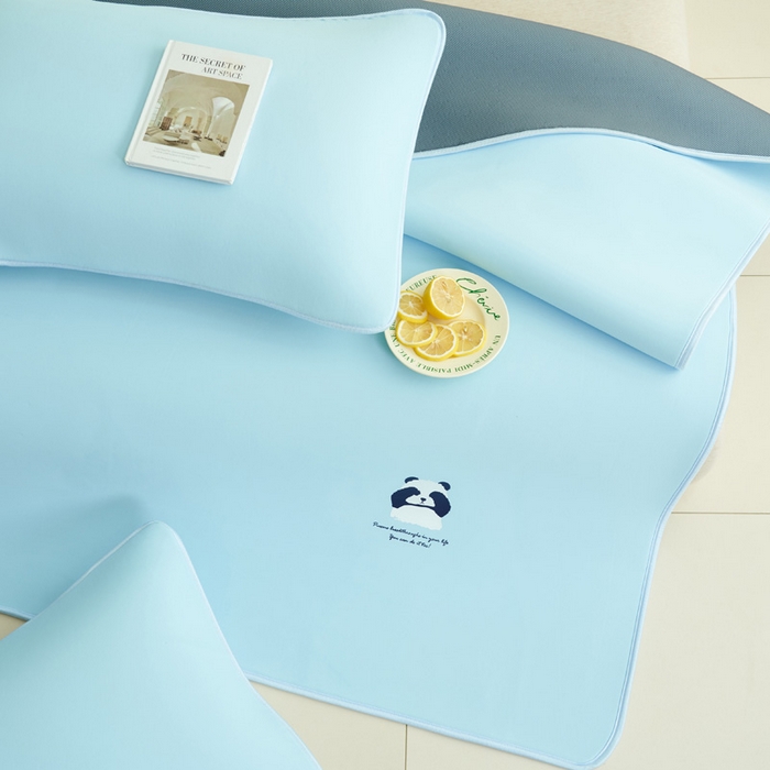 91家纺网 家纺一手货源 找家纺 晨曦家纺 2026新款可爱熊猫冻冻凉感席3D空气感凉席席子 熊猫冻感席-经典天空蓝