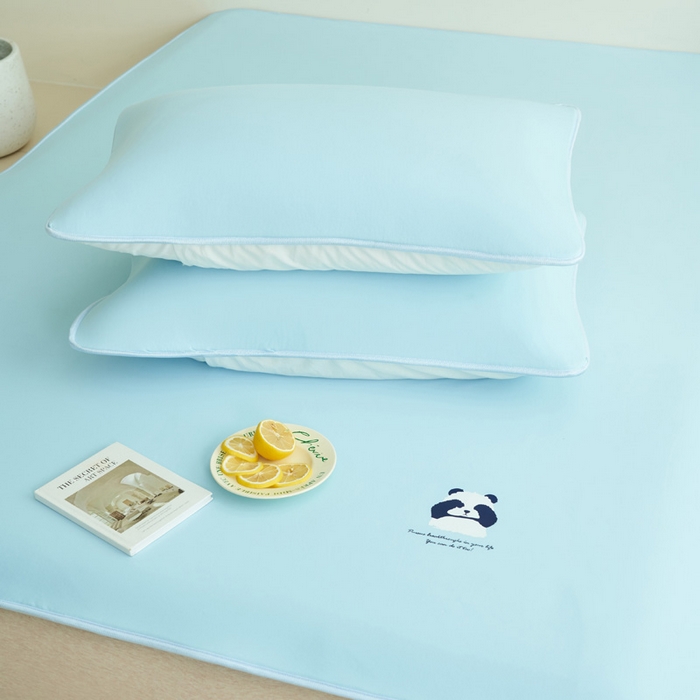 91家纺网 家纺一手货源 找家纺 晨曦家纺 2026新款可爱熊猫冻冻凉感席3D空气感凉席席子 熊猫冻感席-经典天空蓝