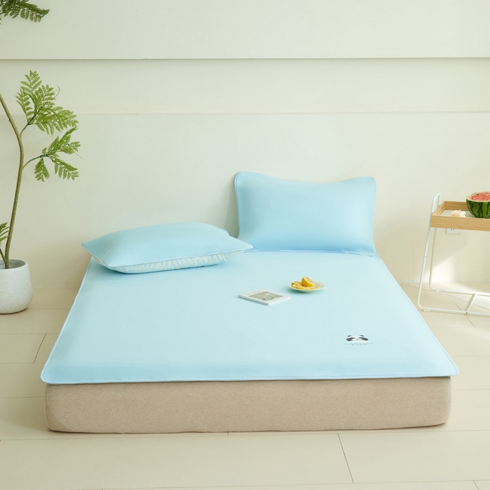 91家纺网 家纺一手货源 找家纺 晨曦家纺 2026新款可爱熊猫冻冻凉感席3D空气感凉席席子 熊猫冻感席-经典天空蓝