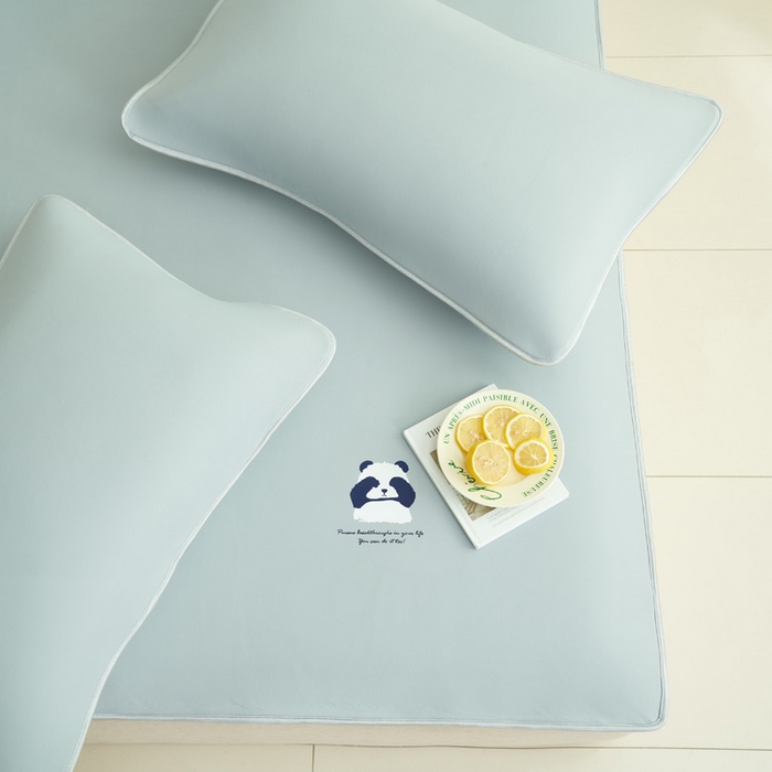 91家纺网 家纺一手货源 找家纺 晨曦家纺 2026新款可爱熊猫冻冻凉感席3D空气感凉席席子 熊猫冻感席-夏日高级灰