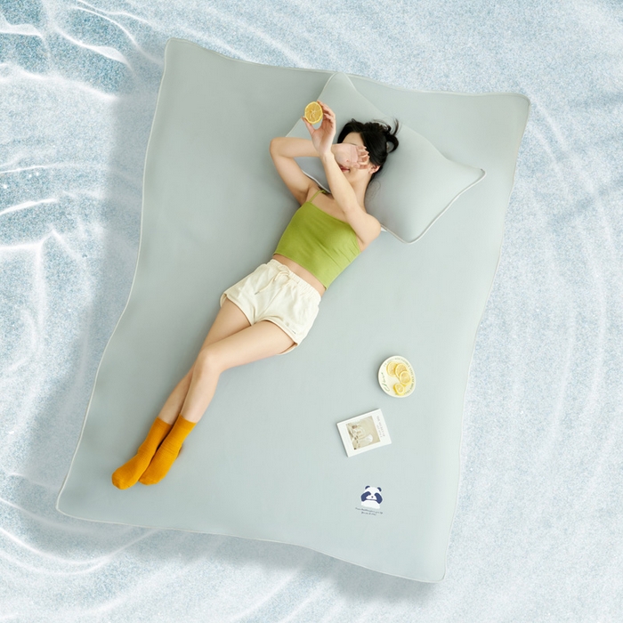 91家纺网 家纺一手货源 找家纺 晨曦家纺 2026新款可爱熊猫冻冻凉感席3D空气感凉席席子 熊猫冻感席-夏日高级灰