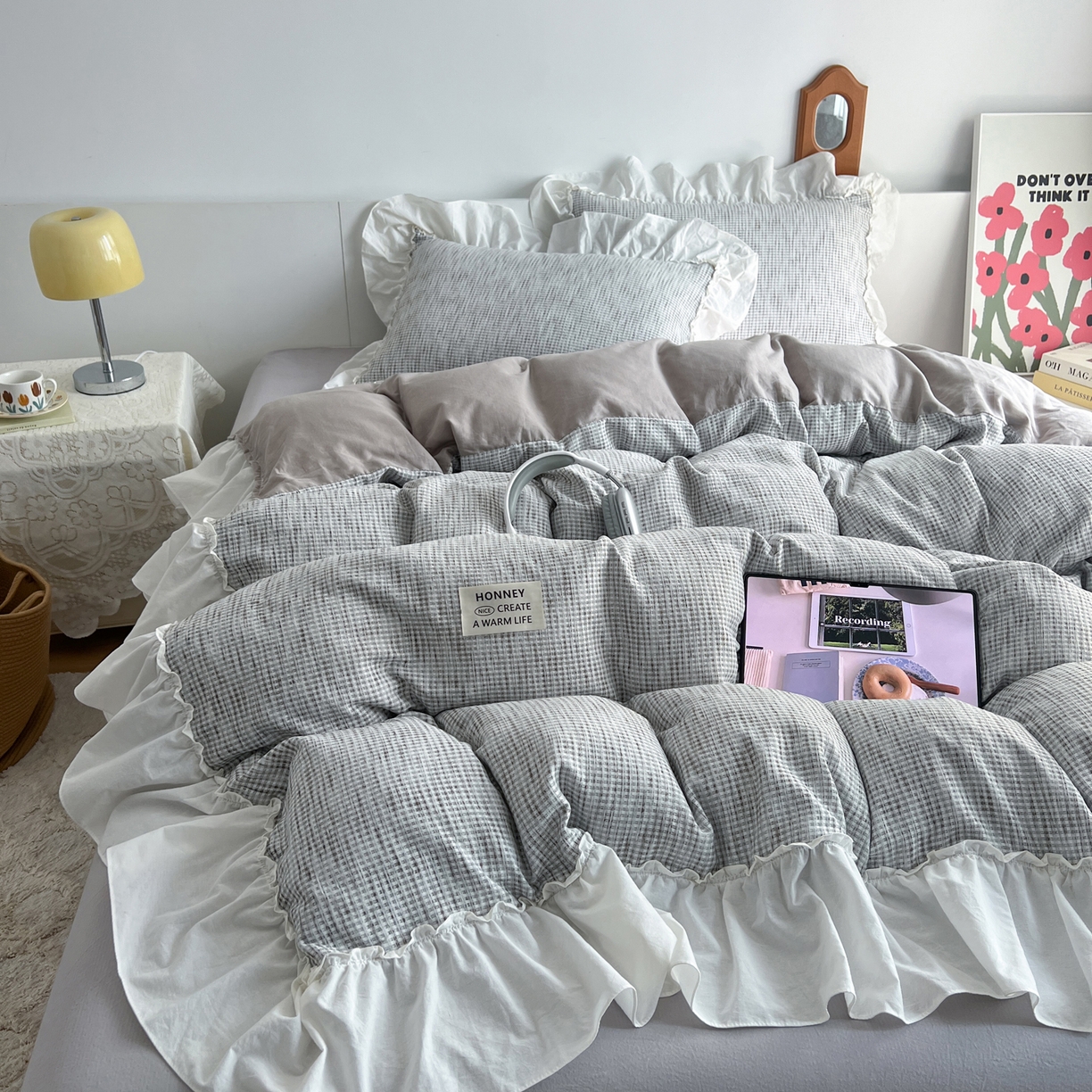 晨曦家纺 2026新款荷叶花边雪尼尔提花四件套可水洗棉四件套少女风 浅灰松烟