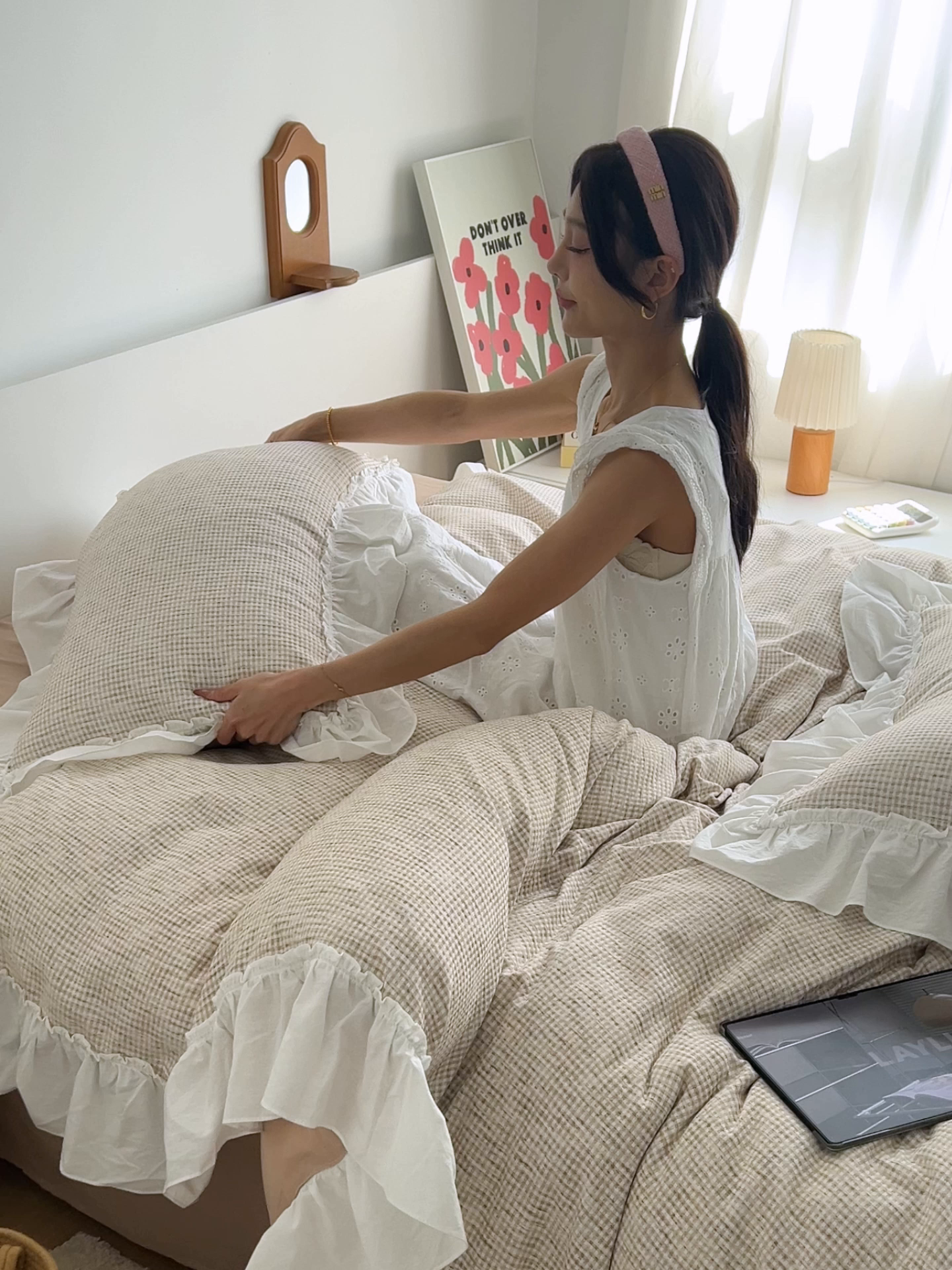 91家纺网 家纺一手货源 找家纺 晨曦家纺 2026新款荷叶花边雪尼尔提花四件套可水洗棉四件套少女风 焦糖软芙