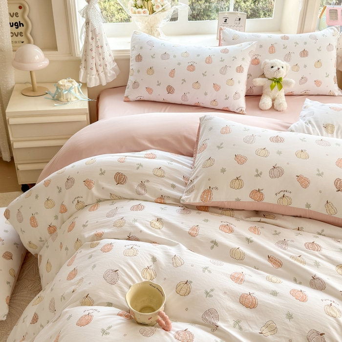 91家纺网 家纺一手货源 找家纺 诗黛尔 2026新款学生季仙女小花卉植物卡通云朵棉四件套三件套（二） 南瓜园