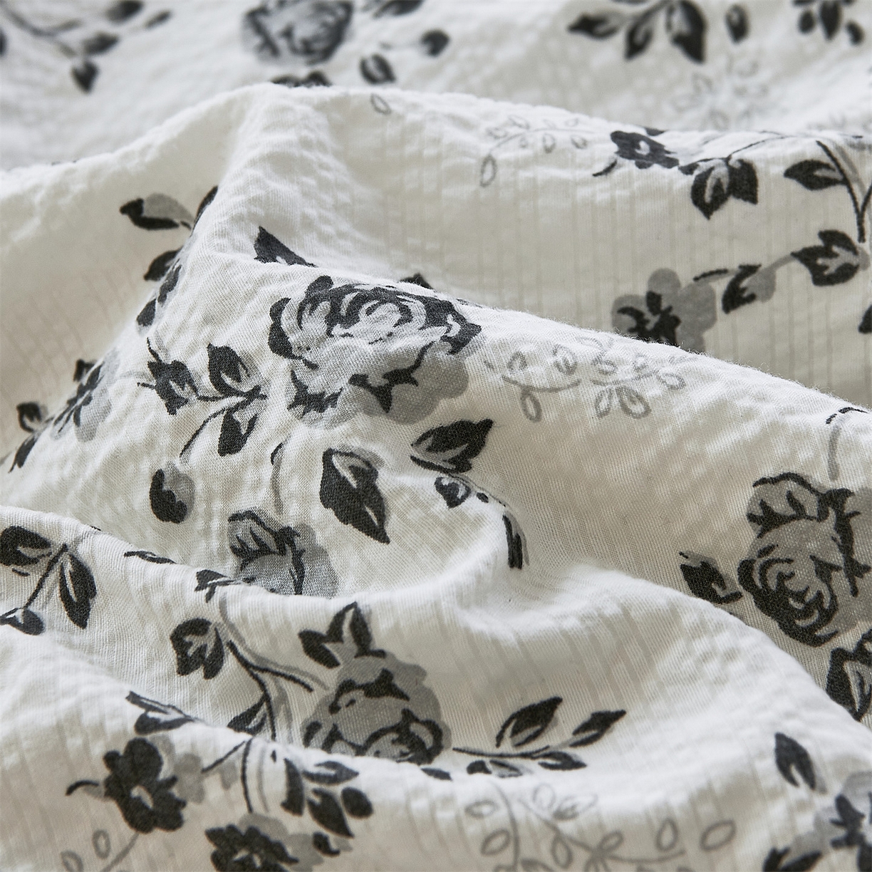 91家纺网 家纺一手货源 找家纺 铺尚美家纺 2026新款泡芙棉夏被四件套泡芙纱单夏被空调被夏凉被-印花 织闻花香