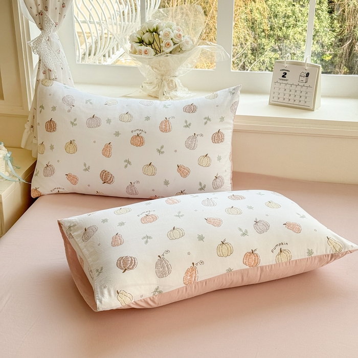 91家纺网 家纺一手货源 找家纺 诗黛尔 2026新款学生季仙女小花卉植物卡通云朵棉四件套三件套（二） 南瓜园