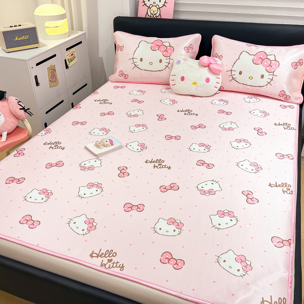 91家纺网 家纺一手货源 找家纺 （总）暮思家居 2026新款三丽鸥正版授权数码印花A类可机洗1200D冰丝凉席三件套平铺款系列