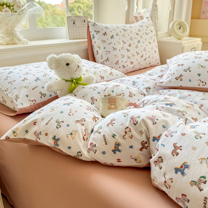 91家纺网 家纺一手货源 找家纺 诗黛尔 2026新款学生季仙女小花卉植物卡通云朵棉四件套三件套（二） 骑士马