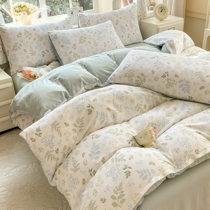 91家纺网 家纺一手货源 找家纺 诗黛尔 2026新款学生季仙女小花卉植物卡通云朵棉四件套三件套（二） 晴翠