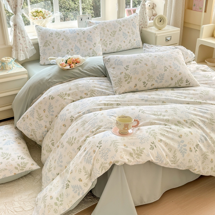 91家纺网 家纺一手货源 找家纺 诗黛尔 2026新款学生季仙女小花卉植物卡通云朵棉四件套三件套（二） 晴翠