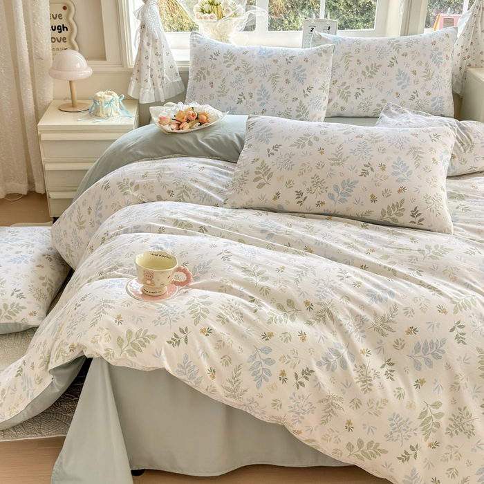 91家纺网 家纺一手货源 找家纺 诗黛尔 2026新款学生季仙女小花卉植物卡通云朵棉四件套三件套（二） 晴翠