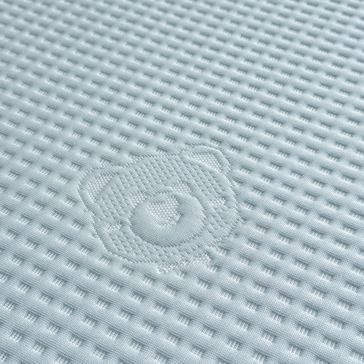 91家纺网 家纺一手货源 找家纺 欧邦 2026新款华夫格小熊系列凉感冰豆豆凉席绑带款夏被套件 小熊孔雀蓝