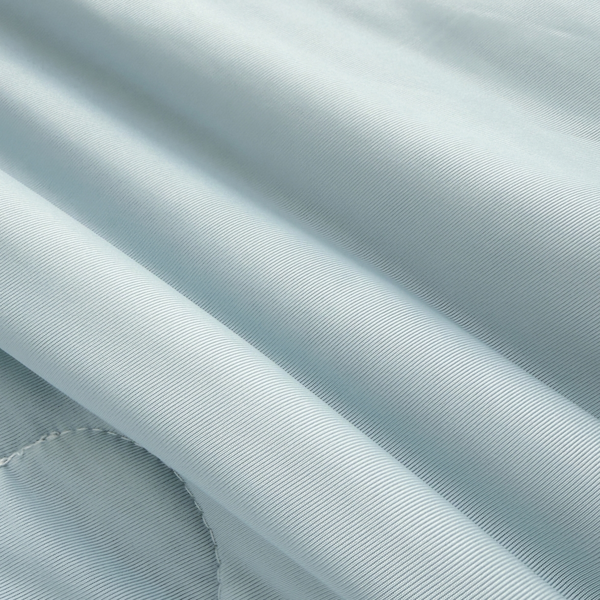 91家纺网 家纺一手货源 找家纺 欧邦 2026新款华夫格小熊系列凉感冰豆豆凉席绑带款夏被套件 小熊孔雀蓝