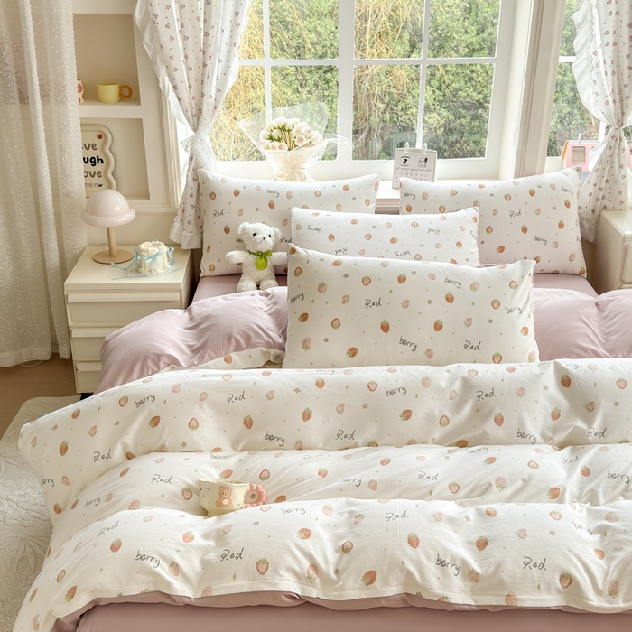 91家纺网 家纺一手货源 找家纺 诗黛尔 2026新款学生季仙女小花卉植物卡通云朵棉四件套三件套（二） 恬淡时光