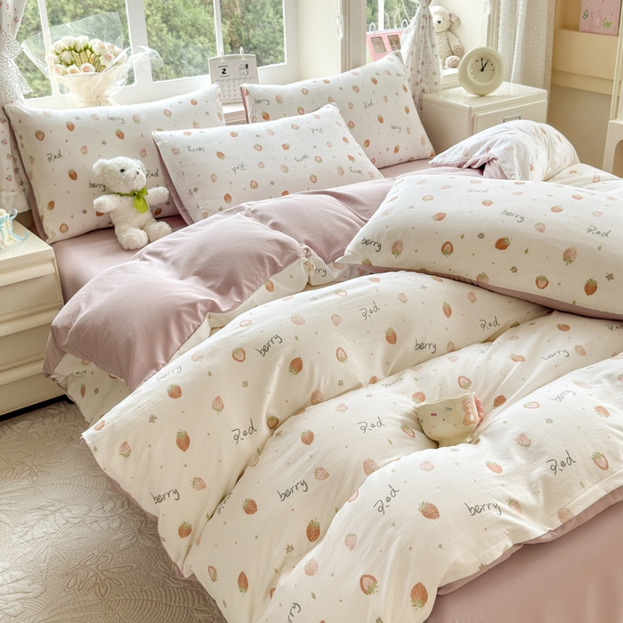 91家纺网 家纺一手货源 找家纺 诗黛尔 2026新款学生季仙女小花卉植物卡通云朵棉四件套三件套（二） 恬淡时光