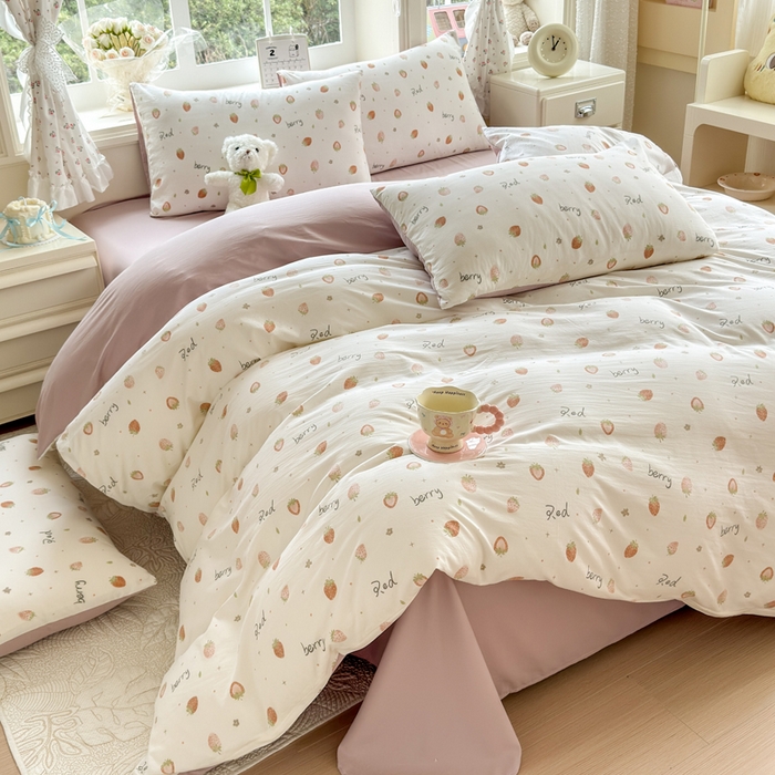 91家纺网 家纺一手货源 找家纺 诗黛尔 2026新款学生季仙女小花卉植物卡通云朵棉四件套三件套（二） 恬淡时光