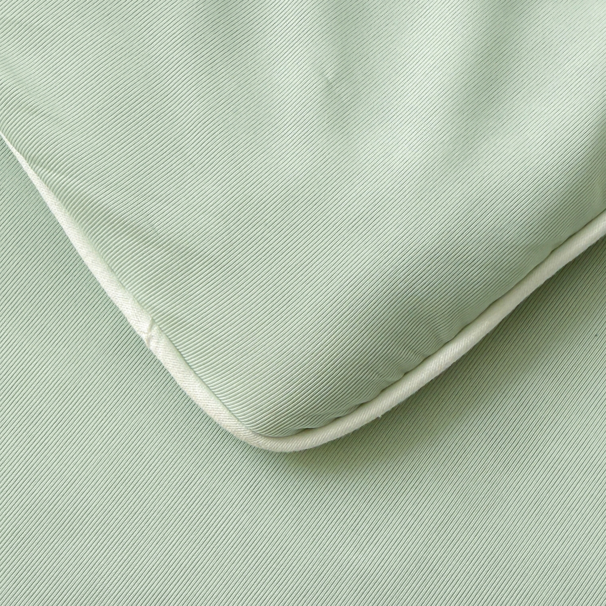 91家纺网 家纺一手货源 找家纺 欧邦 2026新款华夫格小熊系列凉感冰豆豆凉席绑带款夏被套件 小熊水绿