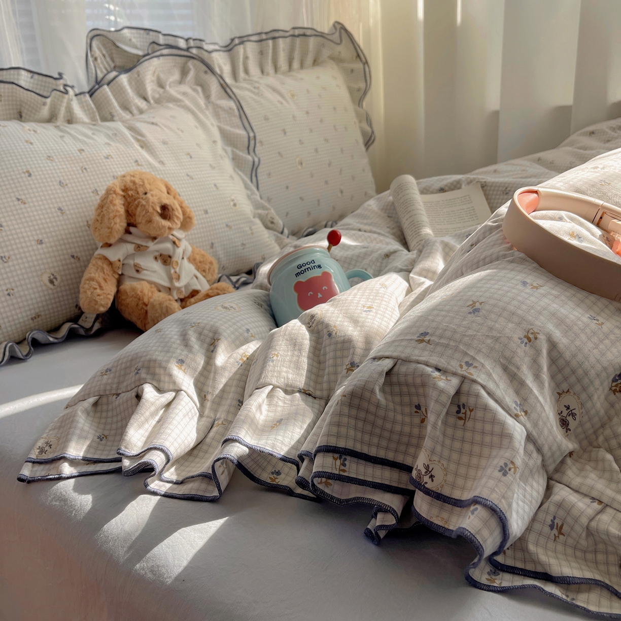 91家纺网 家纺一手货源 找家纺 瑞莱 （持续上新）2026新款舒柔水洗棉小清新双层花边四件套 蓝玫瑰