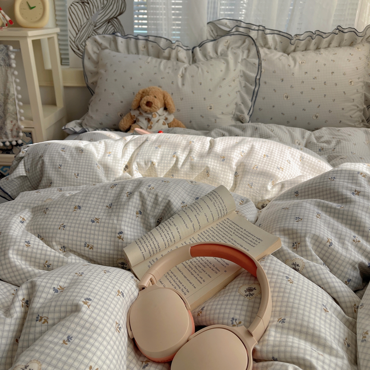 91家纺网 家纺一手货源 找家纺 瑞莱 （持续上新）2026新款舒柔水洗棉小清新双层花边四件套 蓝玫瑰