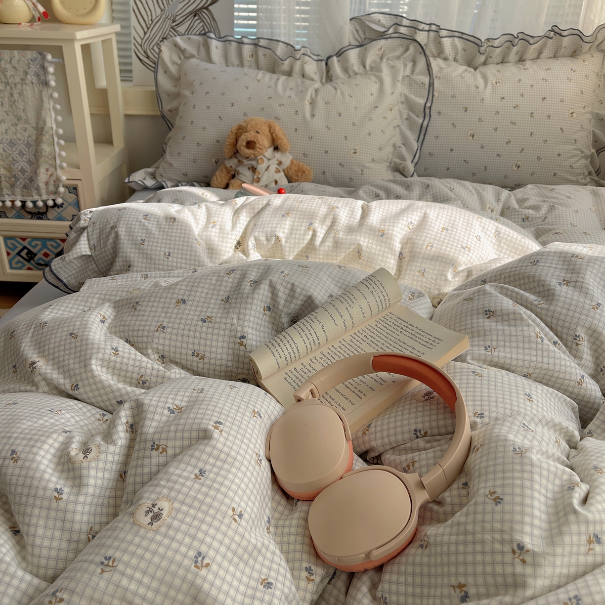 91家纺网 家纺一手货源 找家纺 瑞莱 （持续上新）2026新款舒柔水洗棉小清新双层花边四件套 蓝玫瑰