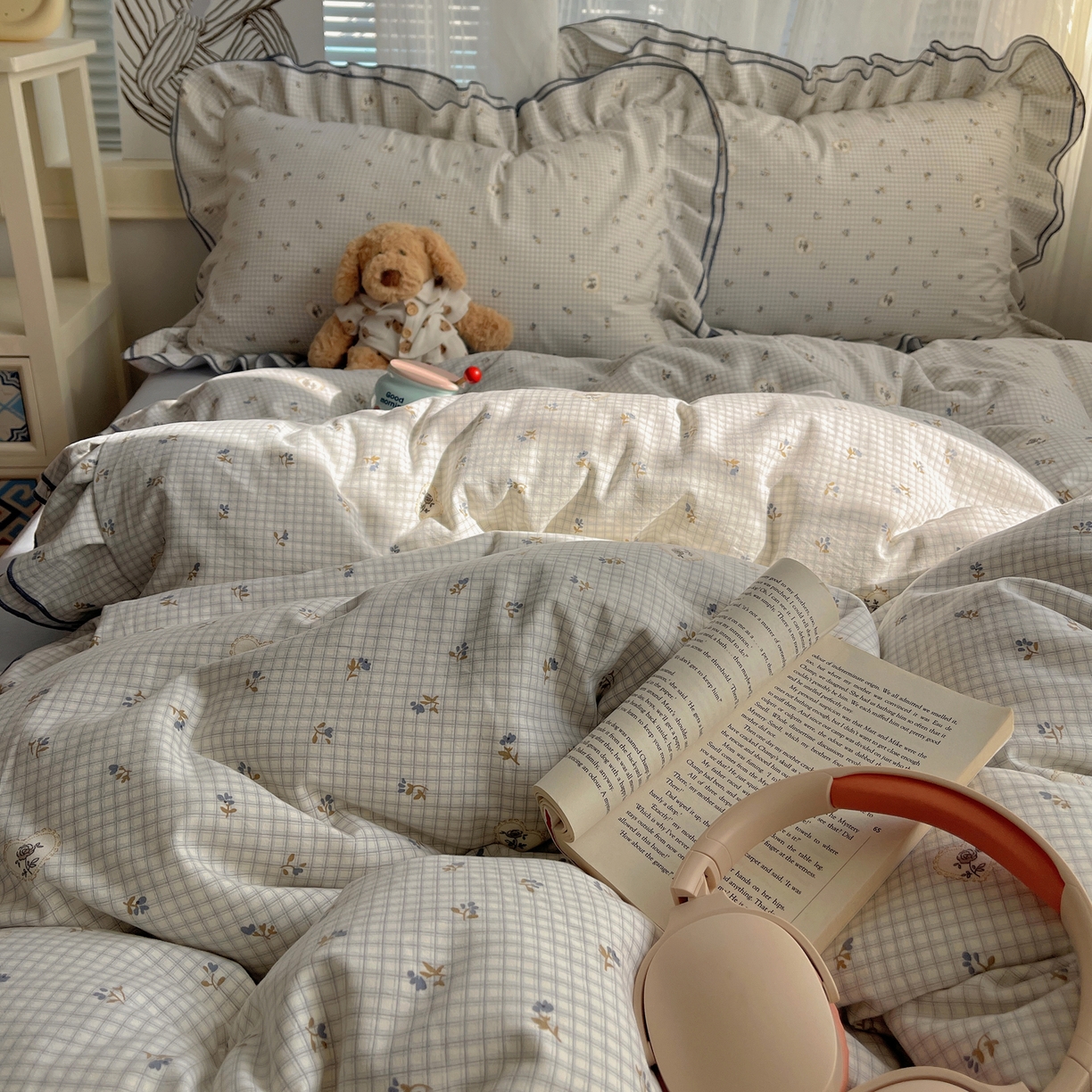 91家纺网 家纺一手货源 找家纺 瑞莱 （持续上新）2026新款舒柔水洗棉小清新双层花边四件套 蓝玫瑰