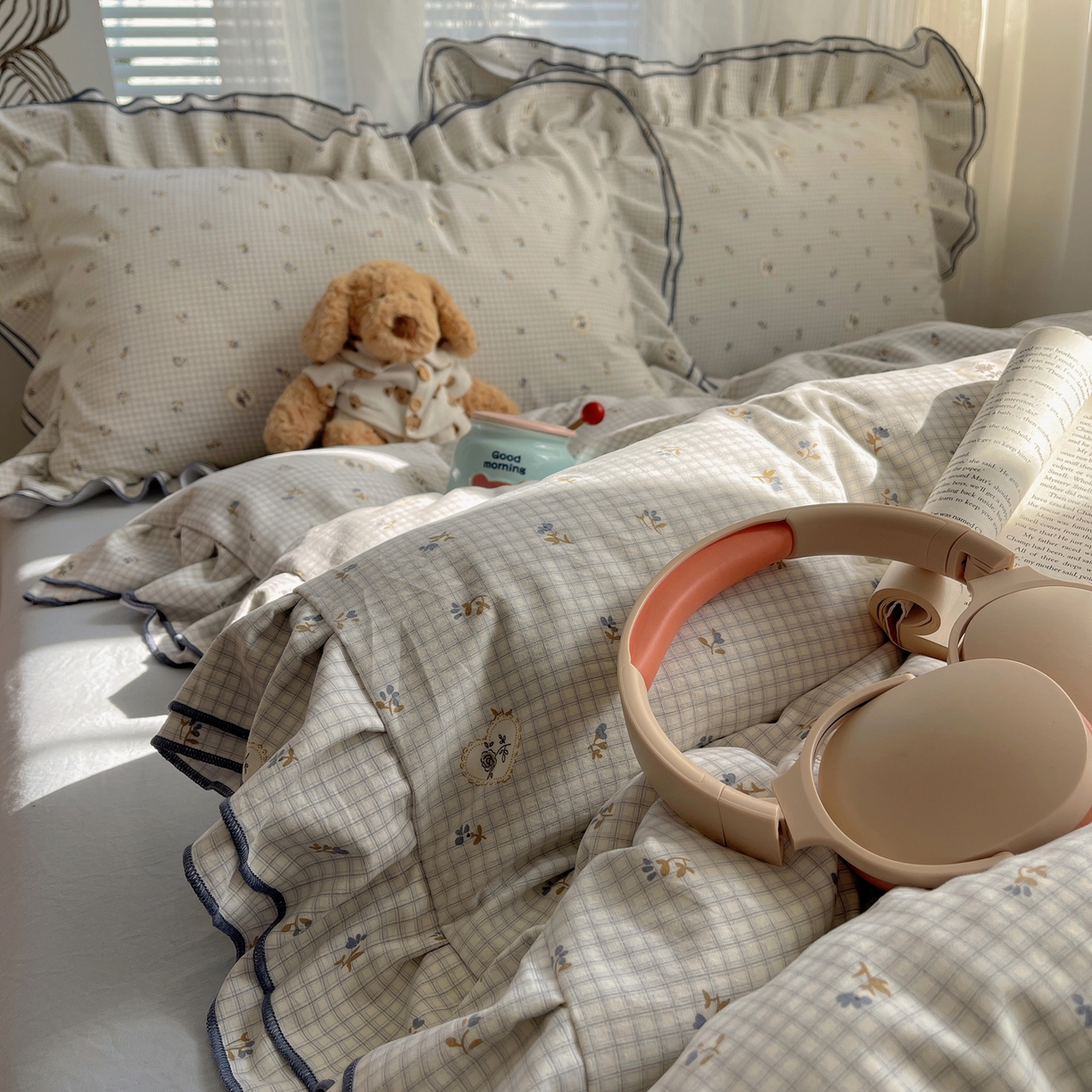 91家纺网 家纺一手货源 找家纺 瑞莱 （持续上新）2026新款舒柔水洗棉小清新双层花边四件套 蓝玫瑰