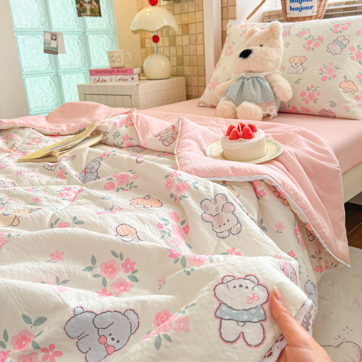 91家纺网 家纺一手货源 找家纺 川悦生活 2026春夏新款双层纱皱皱纱学生床夏被夏凉被空调被三件套 夏被花都小狗