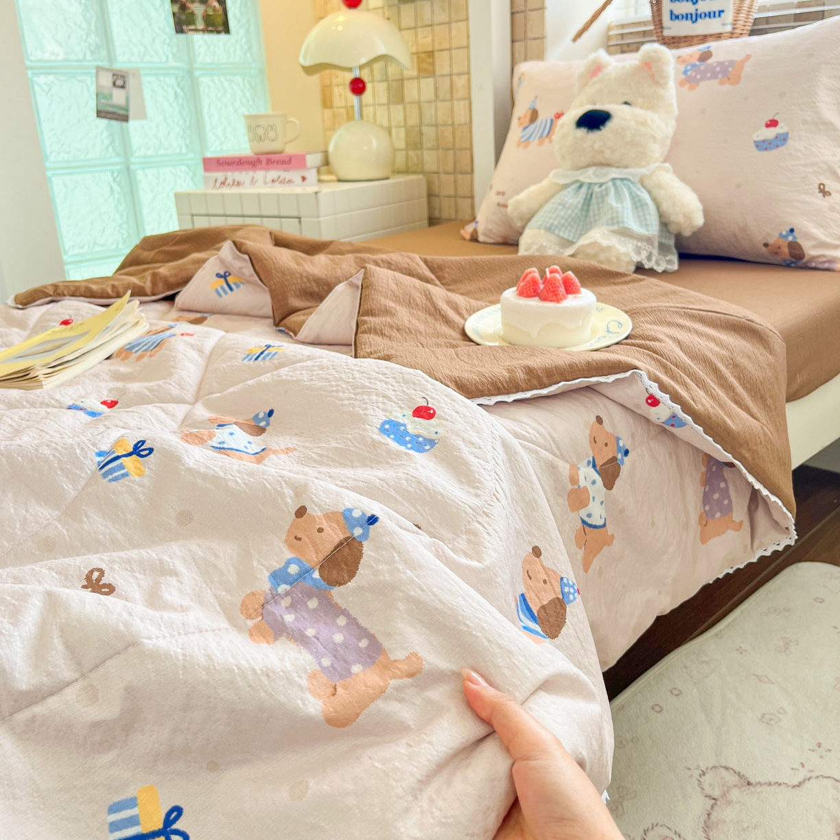 91家纺网 家纺一手货源 找家纺 川悦生活 2026春夏新款双层纱皱皱纱学生床夏被夏凉被空调被三件套 夏被可乐腊肠