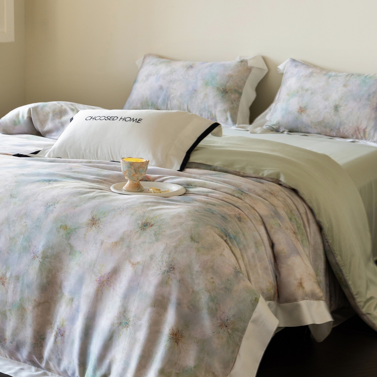 91家纺网 家纺一手货源 找家纺 初拾 2026新款60支兰精天丝数码印花系列四件套 青提薄荷（会员减20 ，控价：日常 券后不低于398 元）