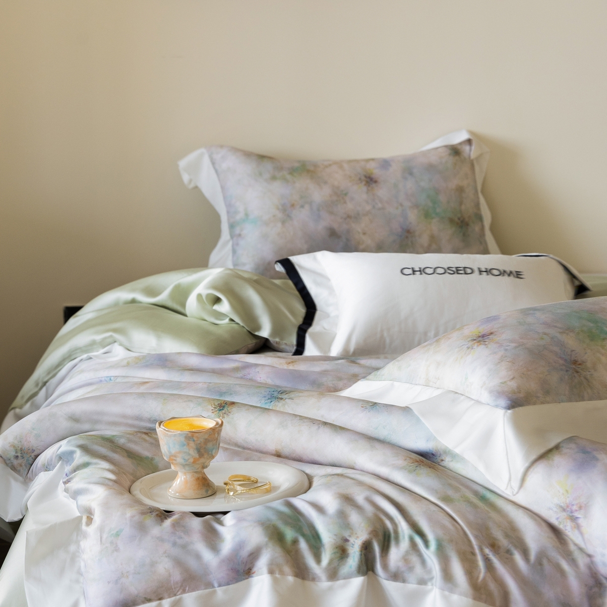 91家纺网 家纺一手货源 找家纺 初拾 2026新款60支兰精天丝数码印花系列四件套 青提薄荷（会员减20 ，控价：日常 券后不低于398 元）