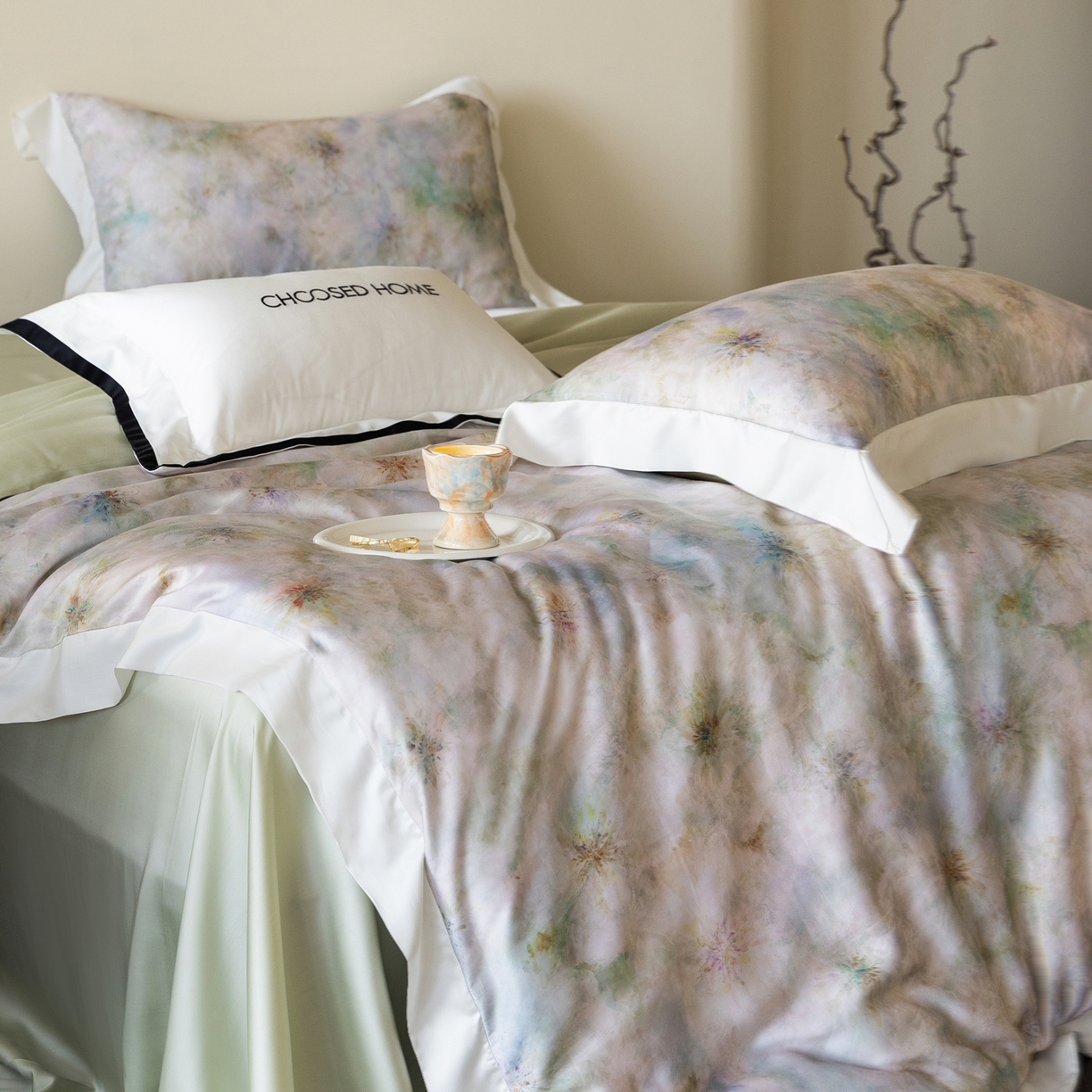 91家纺网 家纺一手货源 找家纺 初拾 2026新款60支兰精天丝数码印花系列四件套 青提薄荷（会员减20 ，控价：日常 券后不低于398 元）