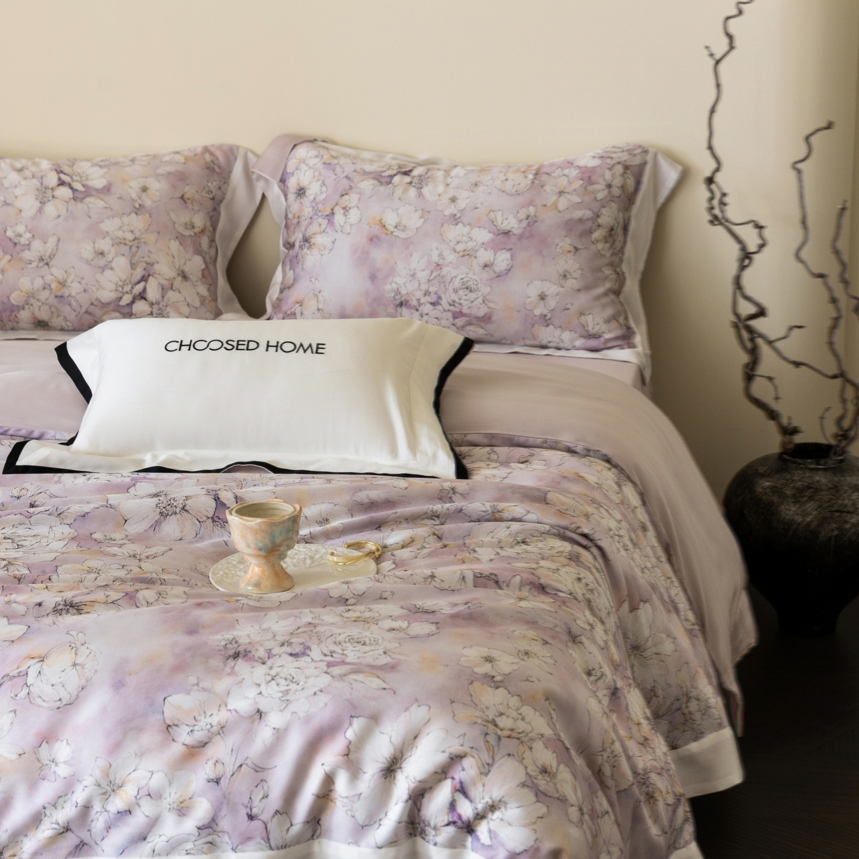 91家纺网 家纺一手货源 找家纺 初拾 2026新款60支兰精天丝数码印花系列四件套 万人迷（会员减20 ，控价：日常 券后不低于398 元）