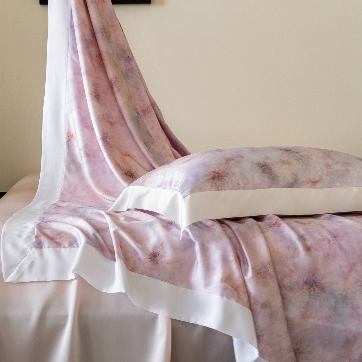 91家纺网 家纺一手货源 找家纺 初拾 2026新款60支兰精天丝数码印花系列四件套 珊瑚海（会员减20 ，控价：日常 券后不低于398 元）