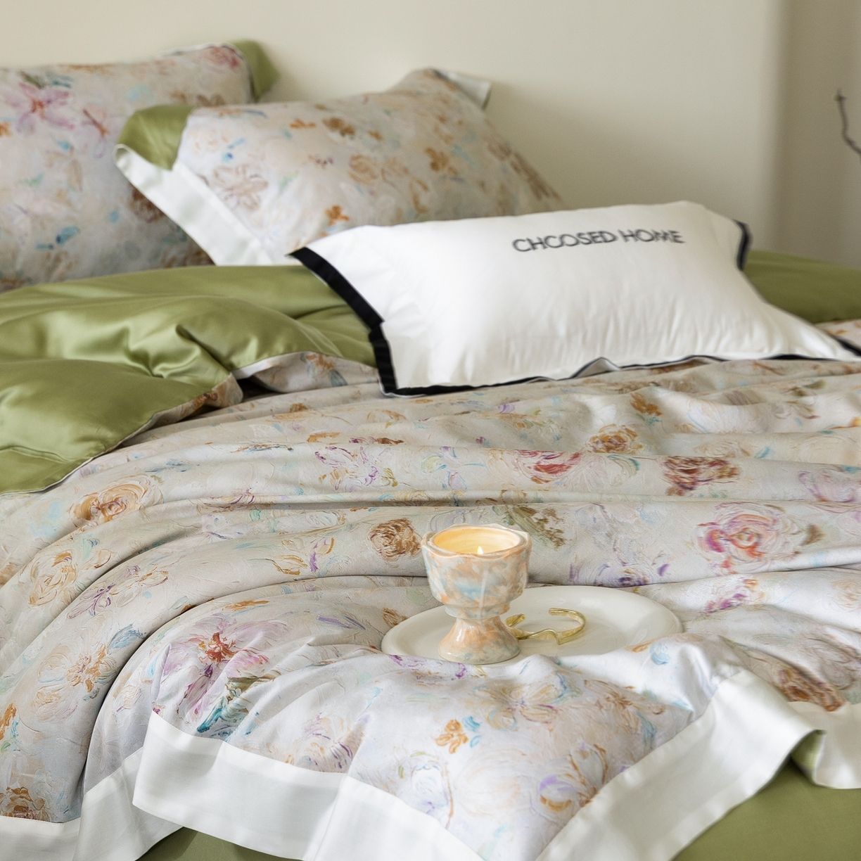 91家纺网 家纺一手货源 找家纺 初拾 2026新款60支兰精天丝数码印花系列四件套 甜岛（会员减20 ，控价：日常 券后不低于398 元）