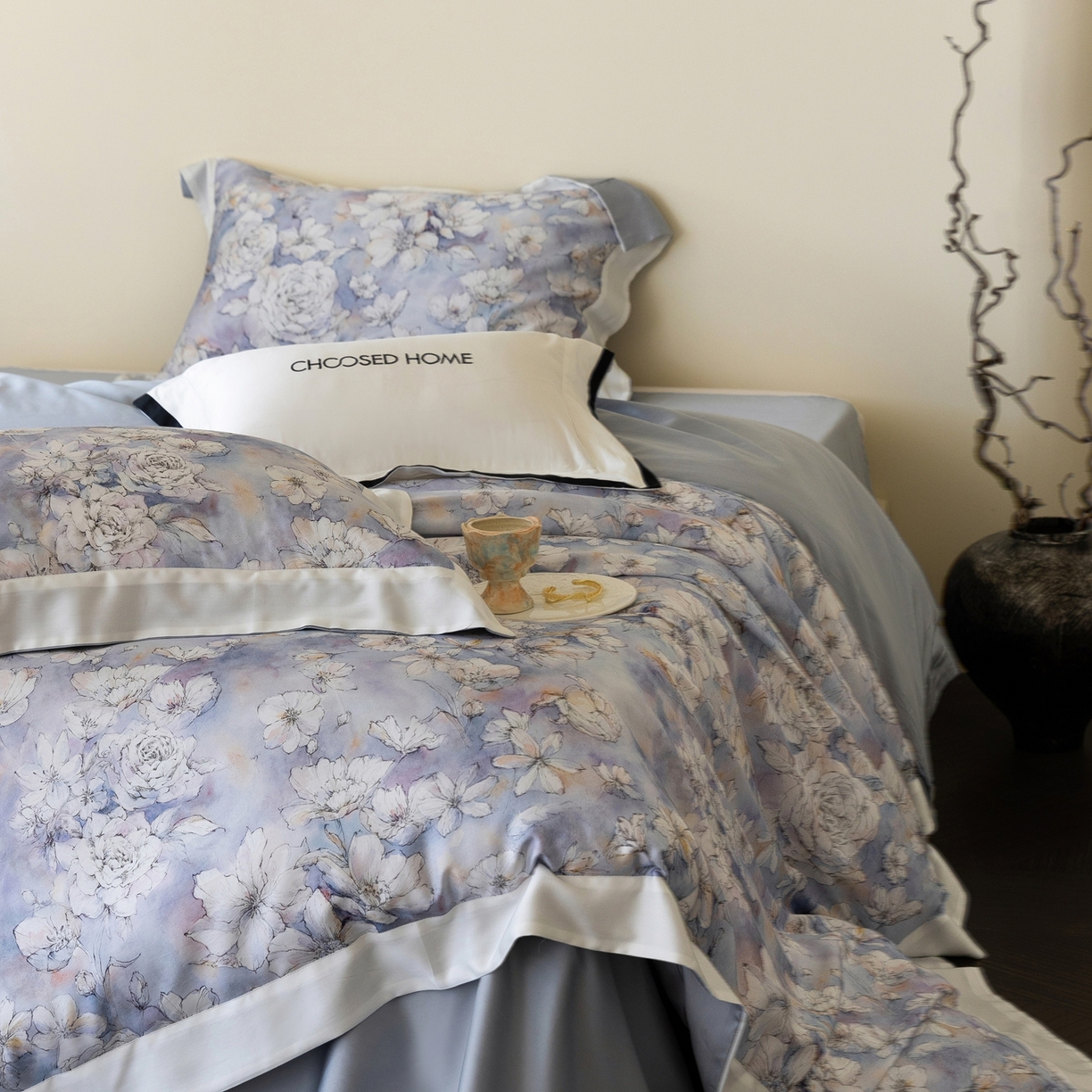 91家纺网 家纺一手货源 找家纺 初拾 2026新款60支兰精天丝数码印花系列四件套 白开水（会员减20 ，控价：日常 券后不低于398 元）