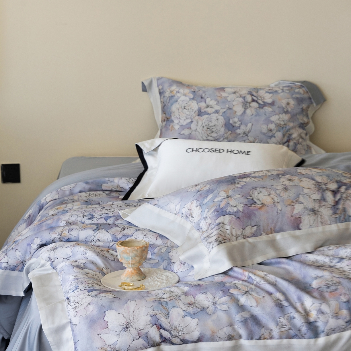 91家纺网 家纺一手货源 找家纺 初拾 2026新款60支兰精天丝数码印花系列四件套 白开水（会员减20 ，控价：日常 券后不低于398 元）